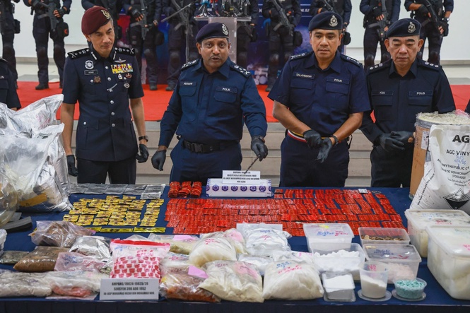 Image from: Cops bust syndicate allegedly led by two foreign nationals, seize drugs worth over RM35 million