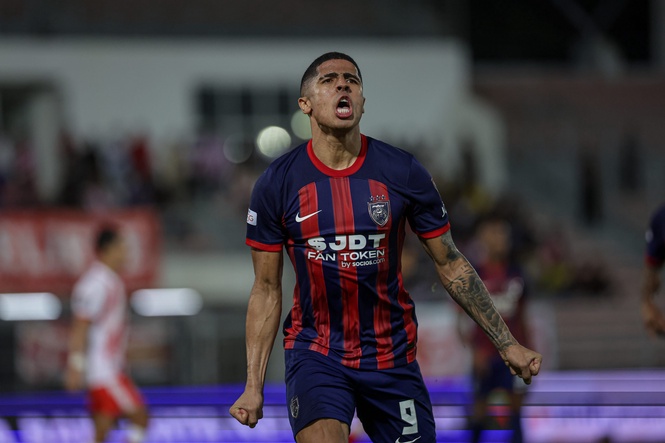 Image from: FIFA clears Bergson, Tapp to represent Malaysia – FAM