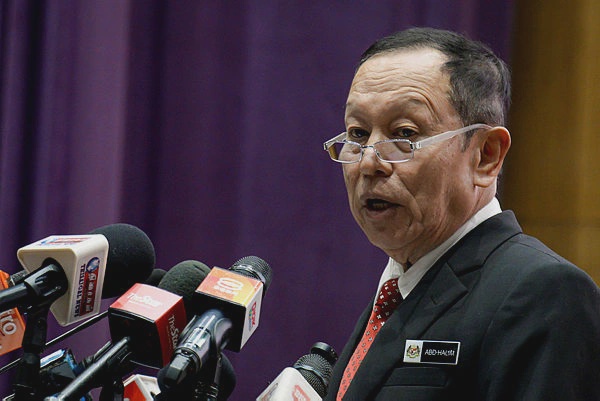 Image from: MACC reopens seven Felda cases following new information