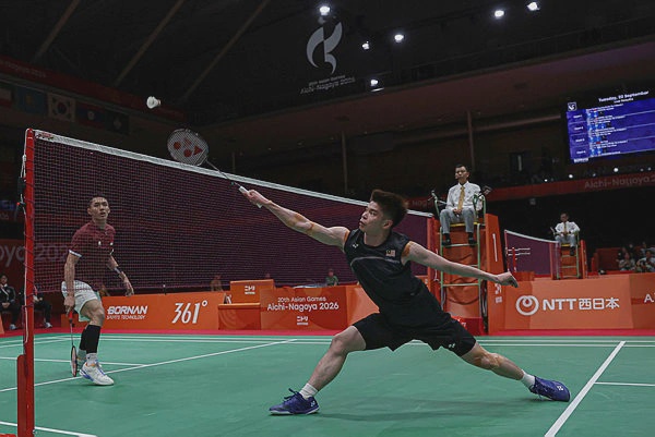 Image from: Malaysia bows out of Asiad badminton despite Jun Hao win