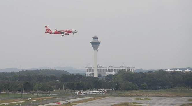 Image from: KLIA sets up resting areas for passengers affected by Jakarta Airport closure
