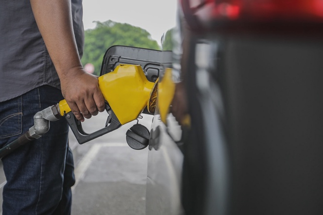 Image from: RON97, unsubsidised RON95 and diesel prices to drop by 5 sen from tomorrow