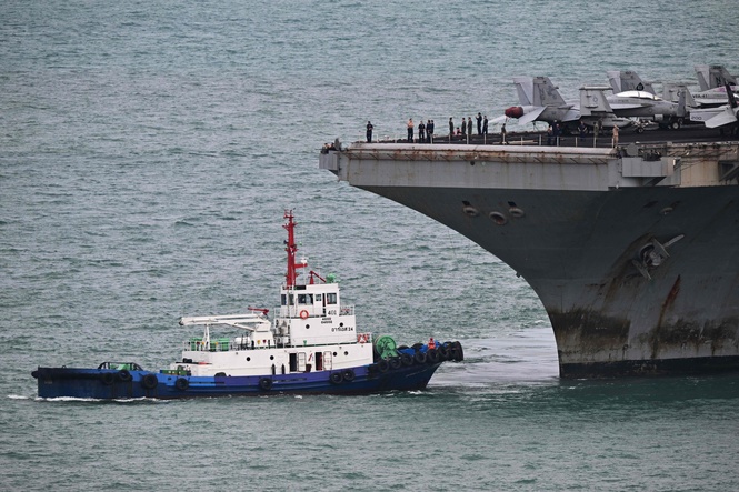 Image from: USS Abraham Lincoln seen off Thai port after months at sea