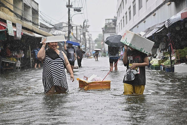 Image from: Tolls mount in Thailand, Myanmar floods