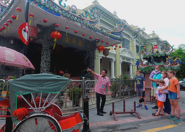 Image from: Tourism industry contributes 15.9% to Malaysia’s GDP, generates RM323b in 2025