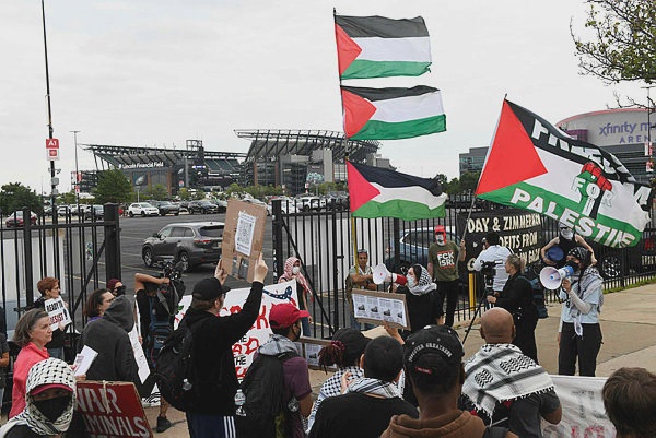 Image from: Ed Sheeran set to return to stage after Palestinian controversy