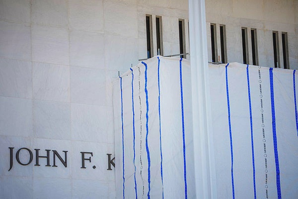 Image from: Kennedy Center board votes to close for renovations after judge blocks Trump’s name from facade