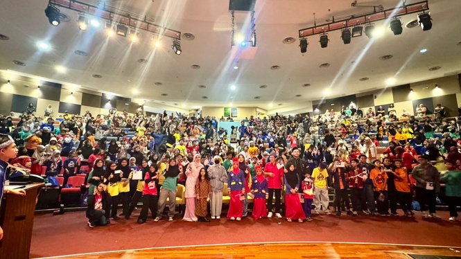 Image from: 400 pupils mark National Day with PKSK preparation programme at UM