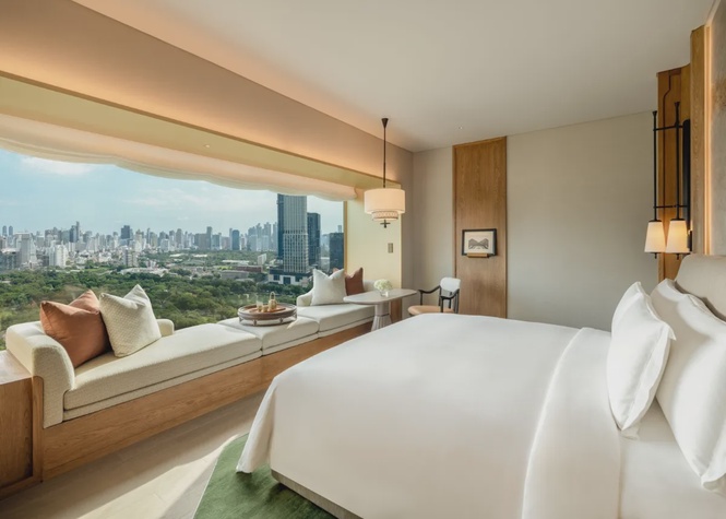 Image from: Dusit celebrates Michelin recognition across its global portfolio, led by Two-Key status for flagship Dusit Thani Bangkok