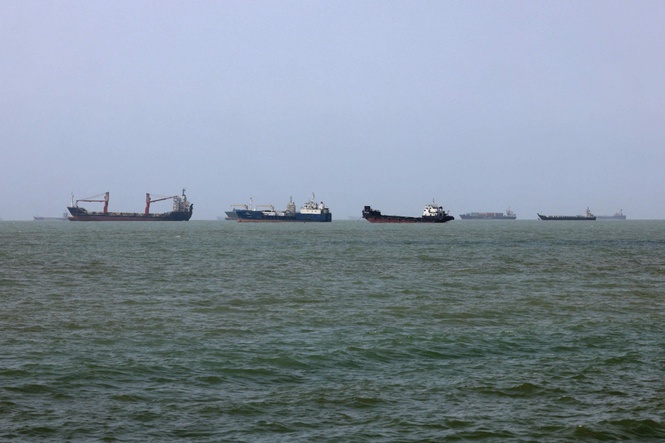 Image from: Tanker hit by three ‘unknown projectiles’ in Hormuz: maritime agency