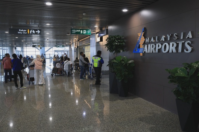 Image from: 41 flights to Jakarta cancelled following Anak Krakatau eruption
