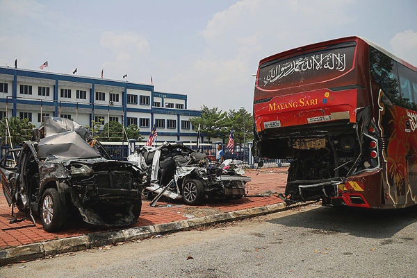 Image from: Kemalangan maut Temerloh: PM zahir takziah, minta siasatan teliti