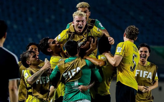 Image from: Anwar: Harimau Malaya must keep momentum, bring home win