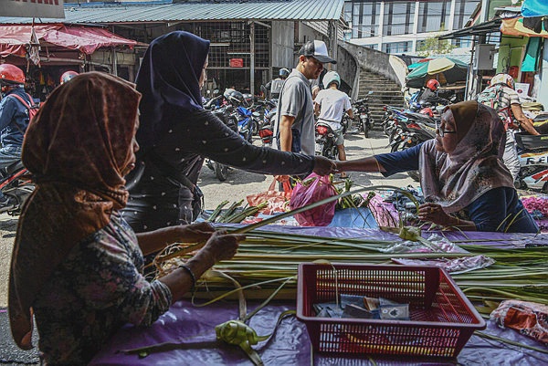 Image from: Budget 2027 allocates RM200 million for women entrepreneurs, boosts microfinancing