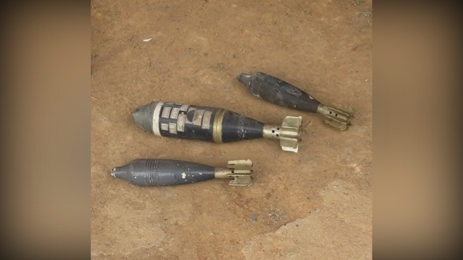 Image from: Polis sahkan tiga bom mortar ditemui di Dengkil, Sepang