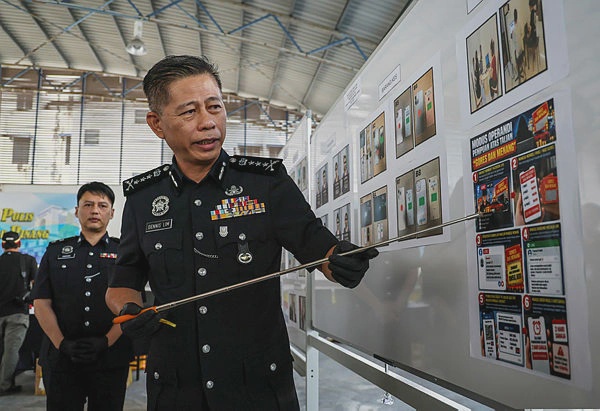 Image from: Penang police bust scam syndicate, arrest 29 foreigners