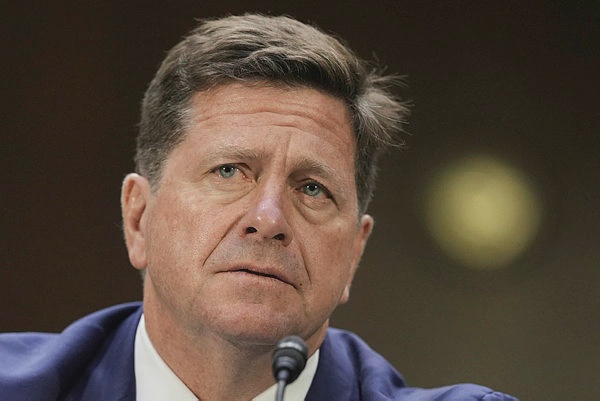 Image from: Trump confirms national intelligence chief as new AI czar