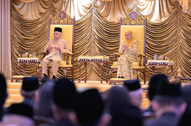 Tuanku Muhriz ingatkan Exco Negeri Sembilan tidak salah guna kuasa, kedudukan