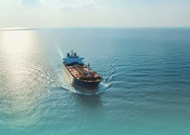 Ocean Thunder arrives in Malaysia, through Strait of Hormuz carrying 1 million barrels of crude oil.
