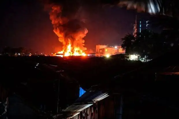 Image from: M’sian man risks life running into blazing inferno to save trapped cats in Sandakan fire