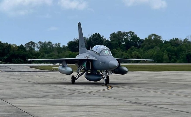 Image from: Pesawat tempur ringan baharu TUDM FA-50M selamat mendarat di Labuan
