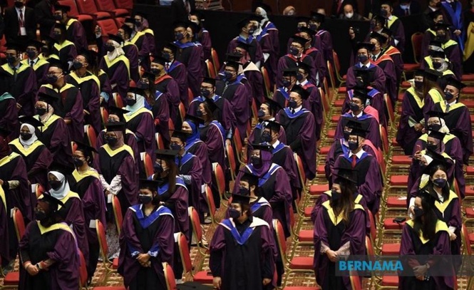 Image from: Majikan tidak boleh turunkan syarat kelayakan graduan elak bayar gaji minimum menerusi pindaan Akta 732