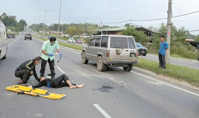 Student dies in Keningau crash