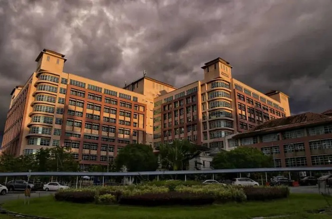 QEH outlines steps to ease emergency department congestion