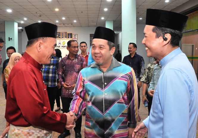 Minister urges Maffi staff to strengthen agri-food sector