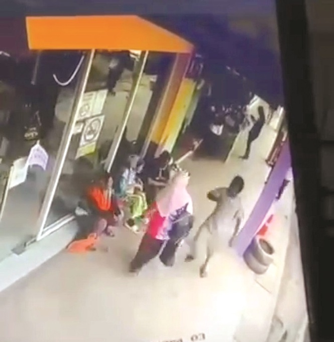Lelaki alami gangguan mental ditahan polis