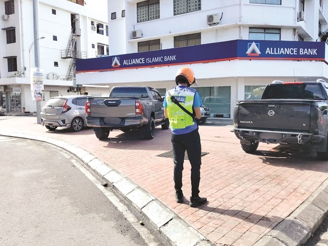 Avoid illegal parking: Over 20,000 parking bays available, says DBKK