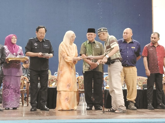 280 KIR terbabit kebakaran Kampung Bahagia terima bantuan
