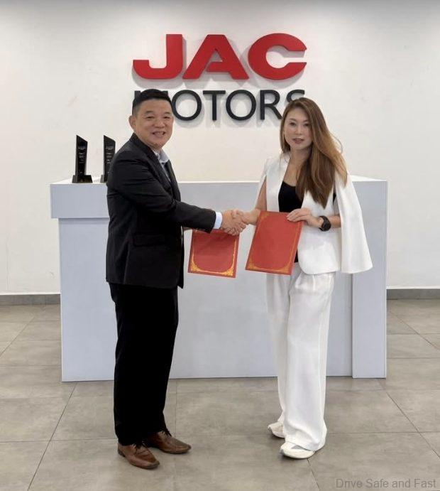 JAC T9 feytech ckd signing ceremony