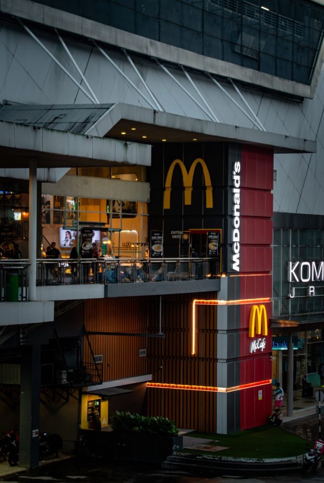 McDonald’s Regulars Know These 14 Ordering Tricks — Do You?