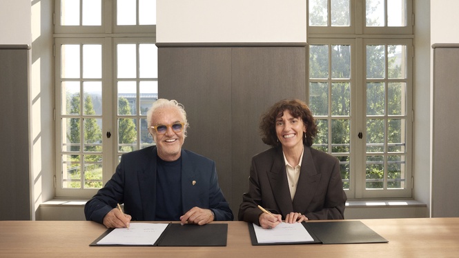 Image from: Gucci Enters Formula One As Title Partner of Alpine F1 Team From 2027
