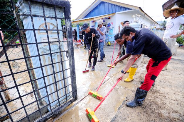 Image from: Belanjawan 2027: Anak muda aktif sukarelawan terima insentif e-dompet RM100