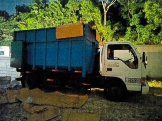 Image from: Sindiket guna lori sampah edar arak tidak bercukai tumpas