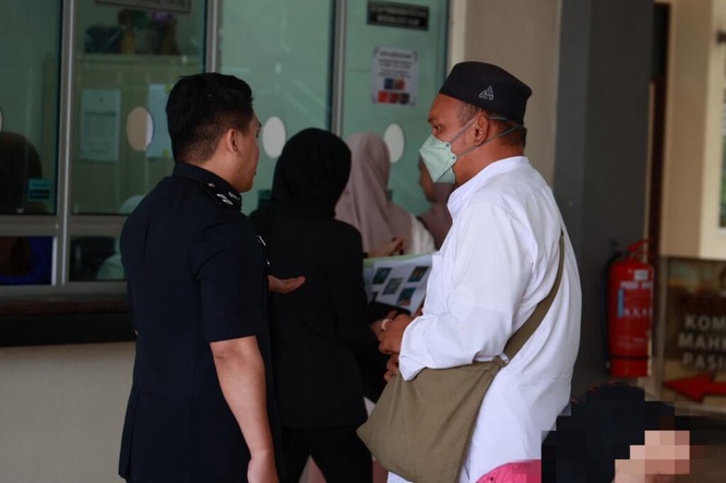 Image from: Mudir sekolah pondok nafi ‘pegang’ tiga murid lelaki