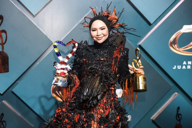 Image from: ‘Untuk AJL40, saya pilih dengar kata hati’