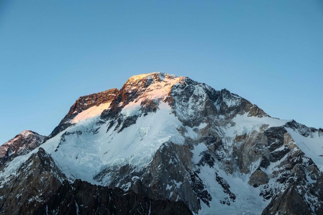 Image from: 10 pendaki hilang pada ketinggian 6,600 meter