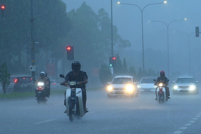 Image from: Pantai Timur, Lembah Klang hujan lebat sehingga 7 malam