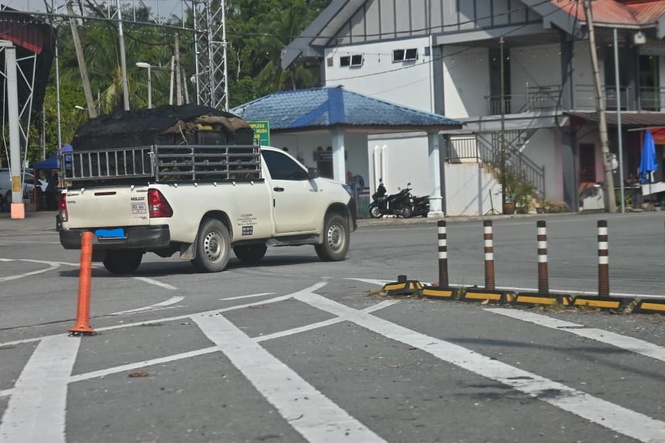 Image from: Pantau trak pikap bawa durian dipandu laju