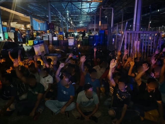 Image from: 54 PATI dicekup di Pasar Besar Meru