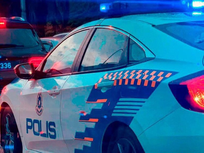 Image from: Tiga lelaki bersenjatakan parang samun kedai runcit