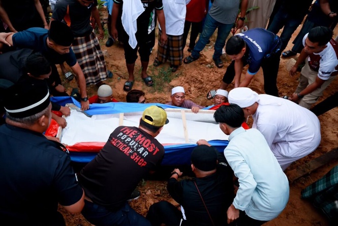 Image from: 3 polis maut: Allahyarham Nur Hafiz mengadu penat, tetapi masih senyum
