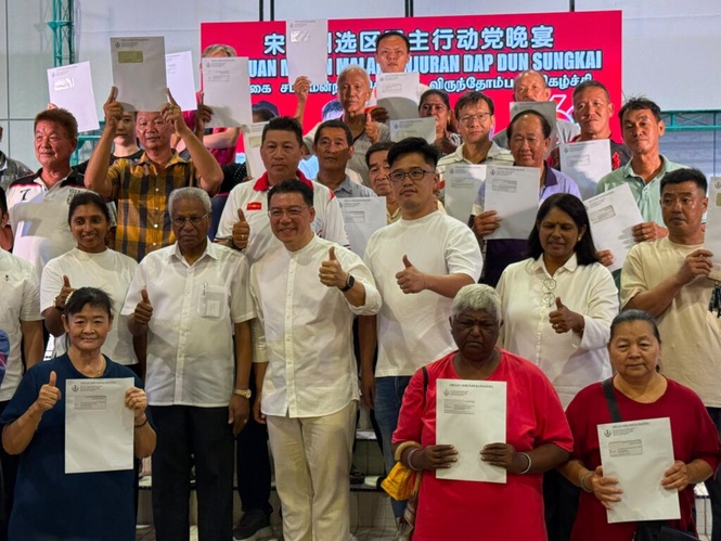 Image from: 120 keluarga terima geran tanah selepas 40 tahun