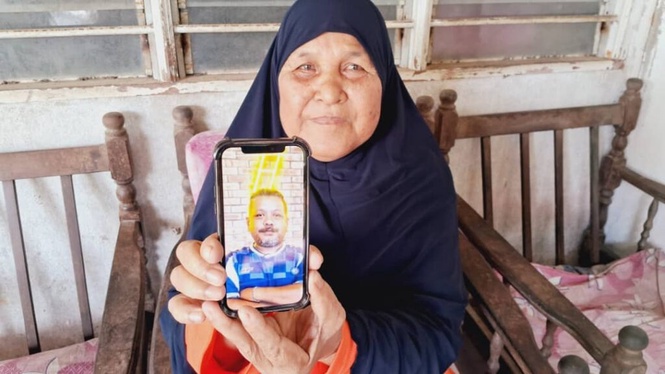 Image from: Suami baru meninggal, anak sulung pula hilang