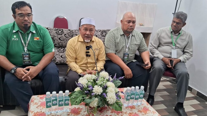 Image from: Pas sedia duduk semeja dengan UMNO di Pahang