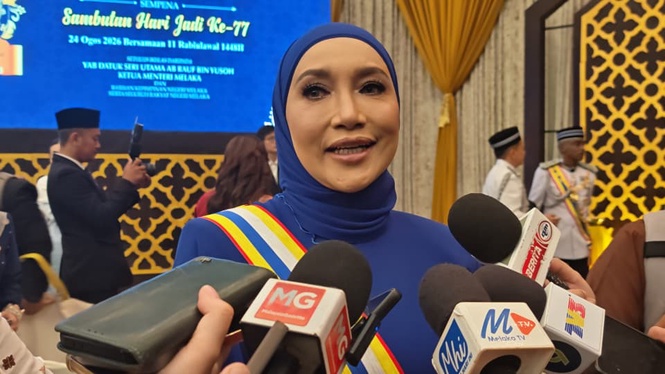 Image from: Ziana Zain sebak ibu bapa tak sempat lihat bergelar Datuk