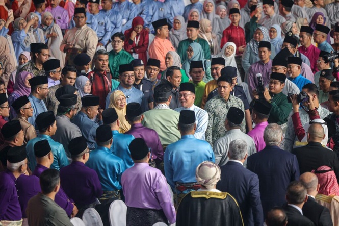 Image from: PRN Melaka: Amirudin diberi amanah teliti kerjasama PH-BN